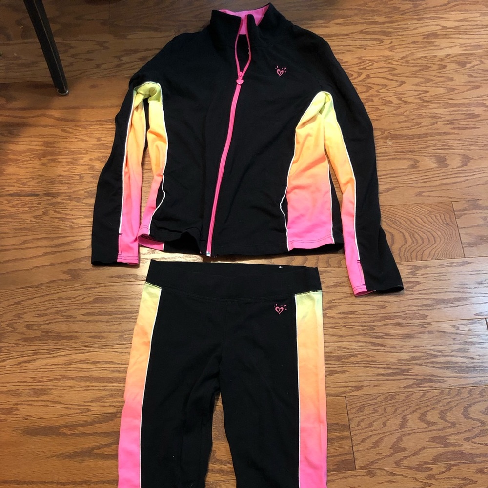 Girls NoJustice Capri pants and jacket